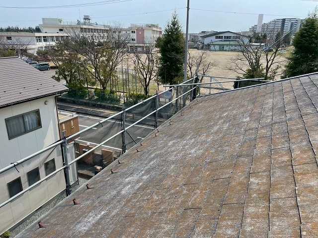 屋根表面の色あせ